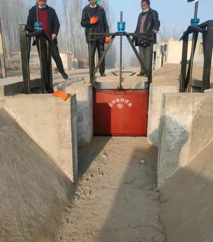 ���̰���